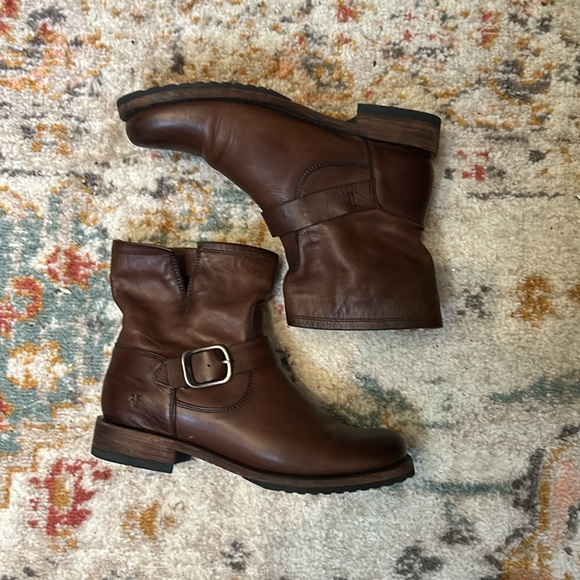 Frye Veronica Booties - Picture 9 of 15